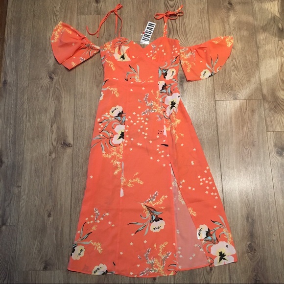 UO Boardwalk Off-The-Shoulder Midi Dress - Picture 5 of 10